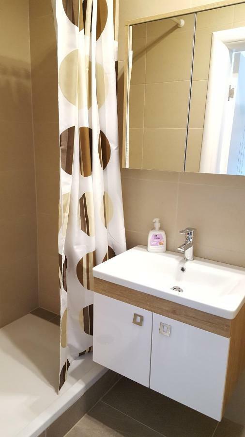 Privatzimmer Jarosch Tulln An Der Donau ภายนอก รูปภาพ